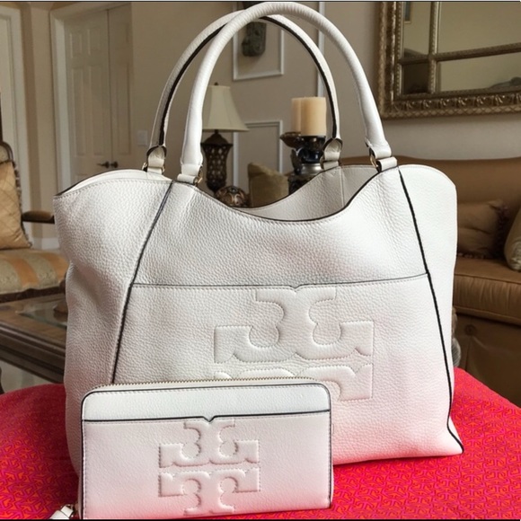 Tory Burch Handbags - NEW TORY BURCH Ivory Lthr BOMBE Shoulder PURSE Set